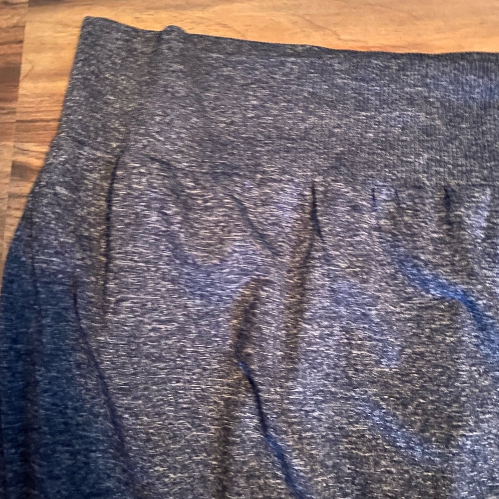 Lululemon Boulevard Bliss Skirt Size 10 - Picture 7 of 7
